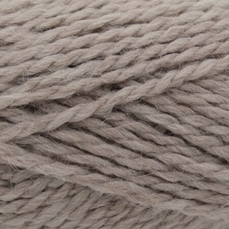 Timeless chunky yarn parchment