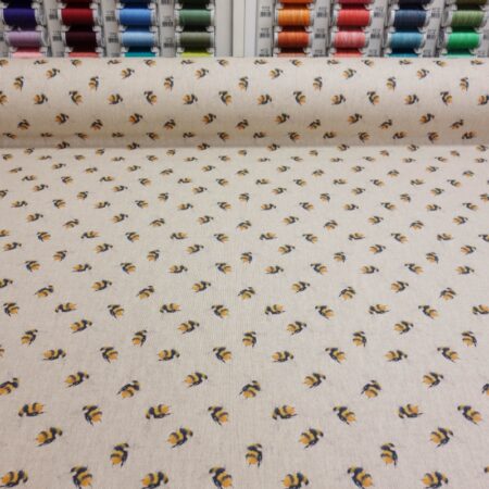 Linen look bumblebees