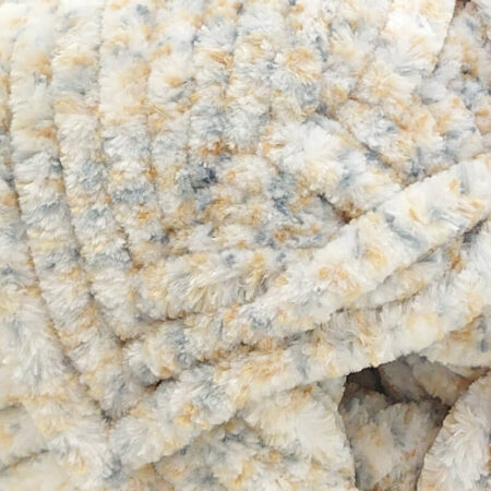 Flutterby Huggable Super Chunky 250g - Image 9