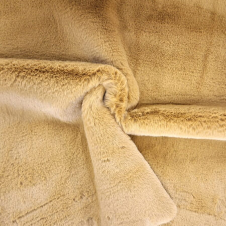 Lioness Luxury Faux Fur - Image 3
