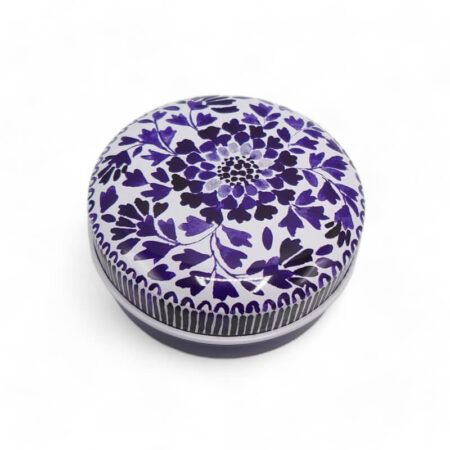 Claire Winteringham Round Tins - Image 6