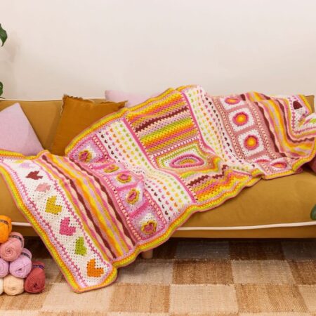 Sirdar Crochet Along Hearts & Flowers CAL Yarn Pack - Image 9