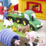 King Cole Foldaway Farmyard Friends Book 1