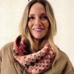 Hayfield Crochet Snood Pattern 10864