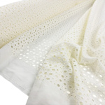 Cream Circles Embroidery Anglais