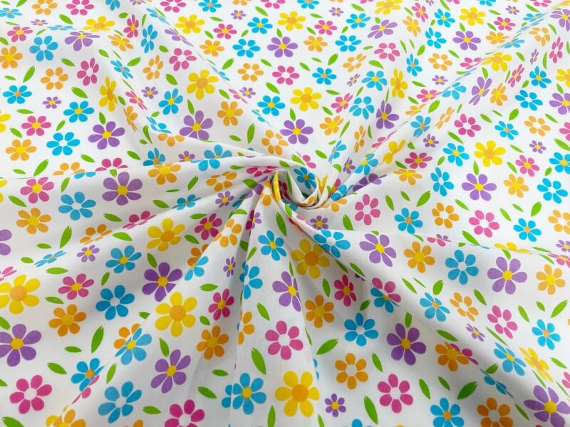 Image of Bright Daisies Polycotton